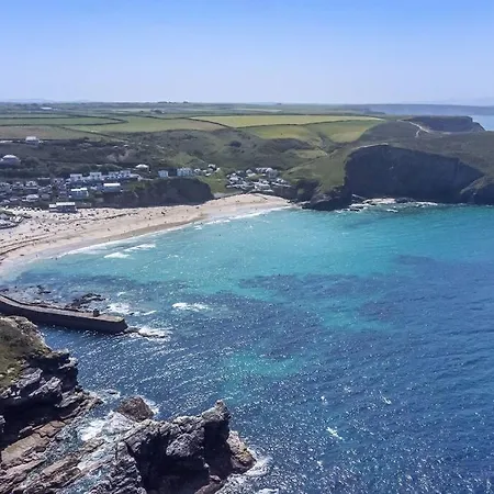 Holiday home Award Winning 5* Beach House! Hot Tub & Fire Pit
