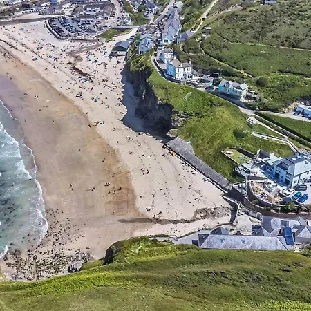 Award Winning 5* Beach House! Hot Tub & Fire Pit Holiday home *