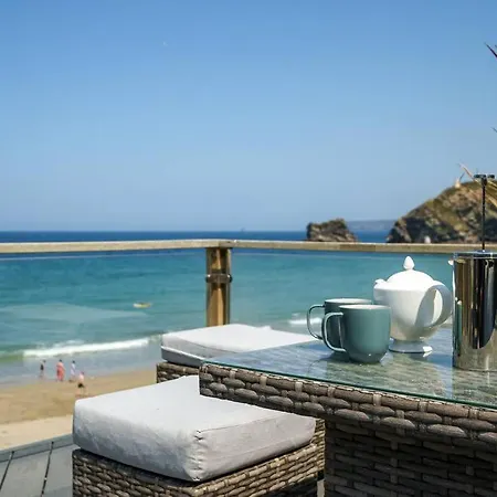 Holiday home Award Winning 5* Beach House! Hot Tub & Fire Pit *